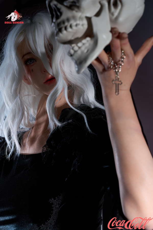 halloween moveable jaw head